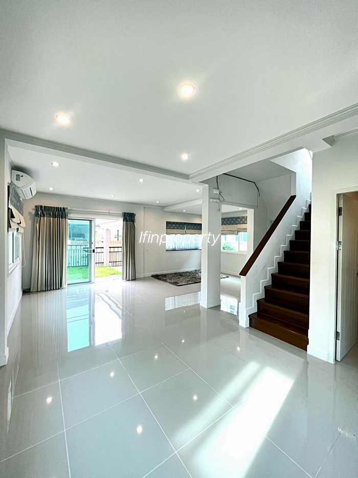 Agent post ขายบ้านเดี่ยว สวยมาก มีโรงรถหน้าบ้านพร้อม ศุภาลัย ใกล้สนามบินสุวรรณภูมิ